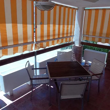 Delfines Solo Familias Serviplaya Apartman *